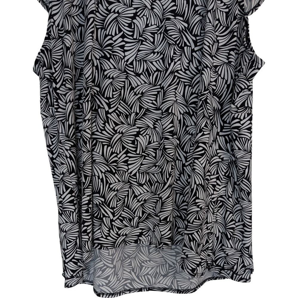 Cato Woman Blouse Plus 22/24W Black White Abstract Print V-Neck Cap Sleeve Top - Picture 8 of 12